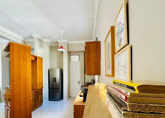 Vintage - Your Comfy Choice *