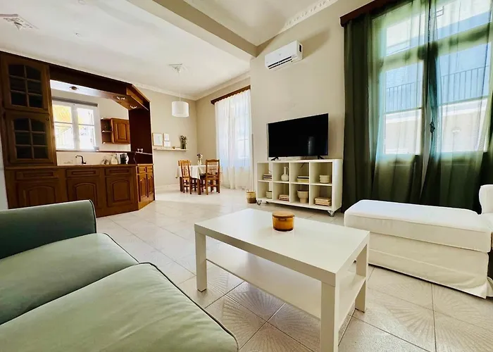 Vintage - Your Comfy Choice * Kalamata