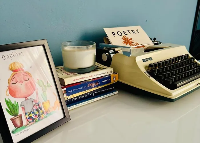 Vintage - Your Comfy Choice * Kalamata